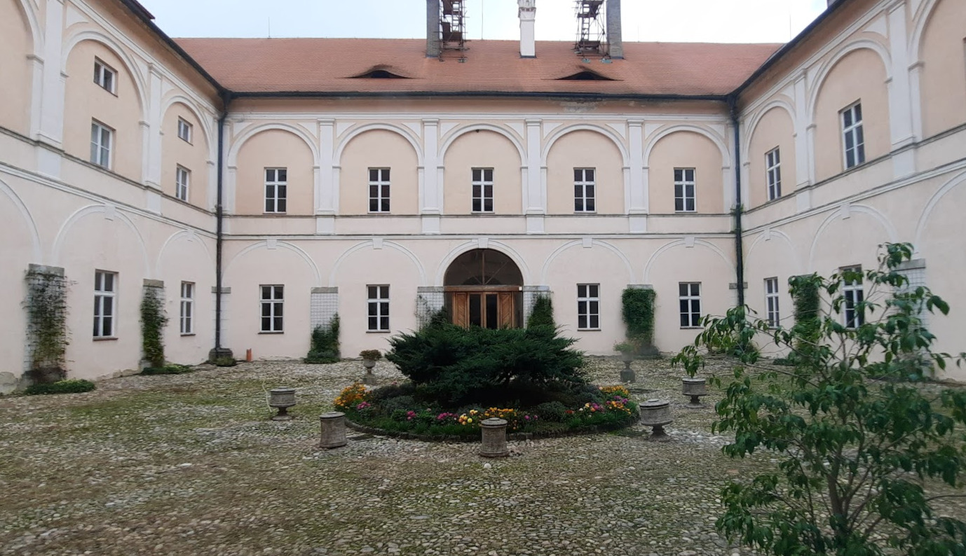 The inner courtyard